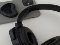 Aesthetic earphones s photo.jpeg