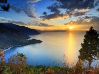 Danau-Toba-edited.jpg