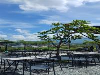 Kedai Tresha Kuningan.jpg